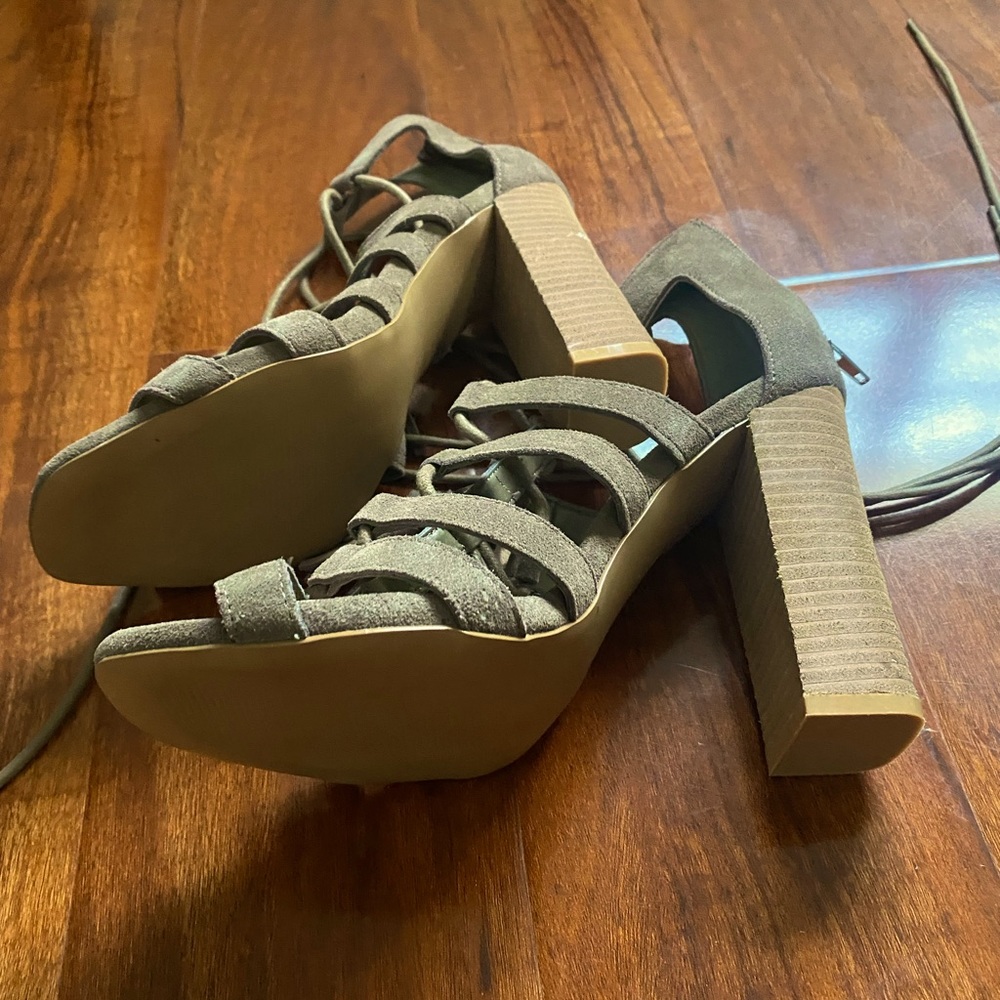 Gladiator high heel